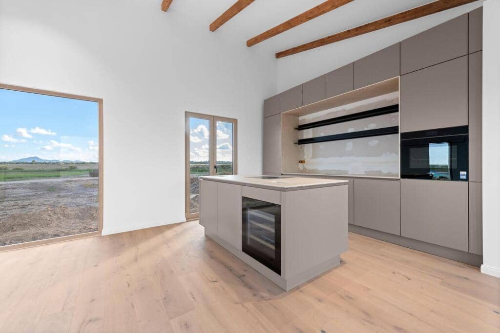 4 bedroom Villa for sale in Vilafranca de Bonany with pool - € 1,795,000 (Ref: 9929056)