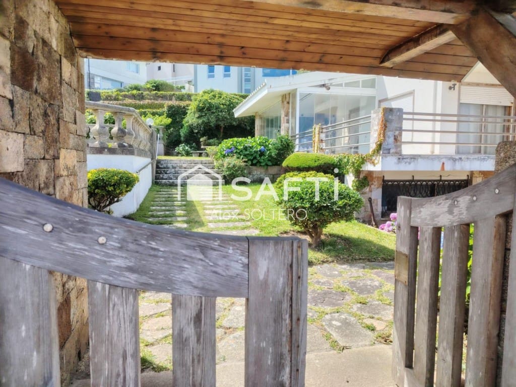 7 bedroom Villa for sale in Vigo with pool garage - € 1,750,000 (Ref: 9929057)