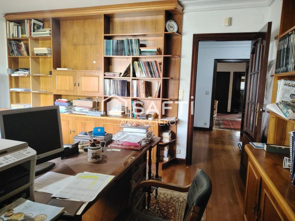 7 bedroom Villa for sale in Vigo with pool garage - € 1,750,000 (Ref: 9929057)