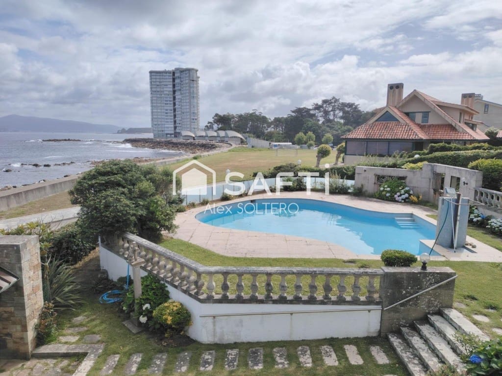7 bedroom Villa for sale in Vigo with pool garage - € 1,750,000 (Ref: 9929057)