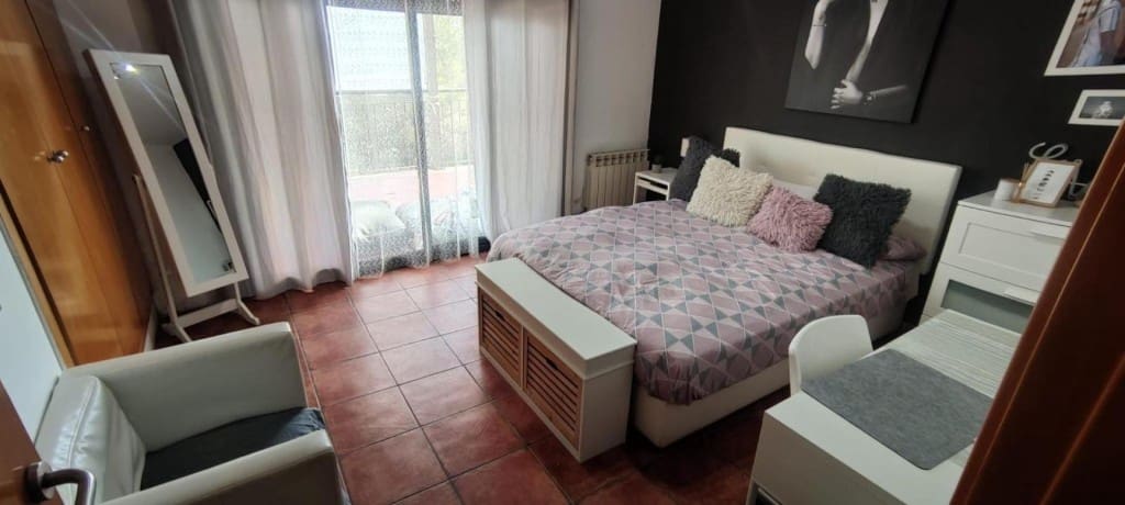 4 bedroom Villa for sale in Segur de Calafell with pool - € 420,000 (Ref: 9929058)