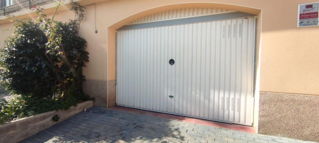4 bedroom Villa for sale in Segur de Calafell with pool - € 420,000 (Ref: 9929058)