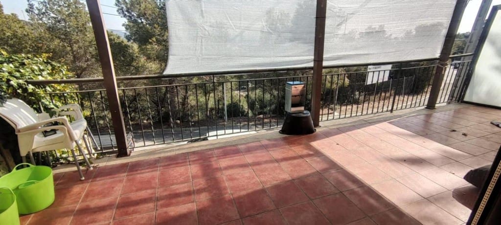 4 bedroom Villa for sale in Segur de Calafell with pool - € 420,000 (Ref: 9929058)