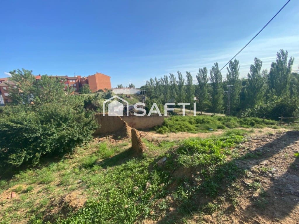 Bauplatz zu verkaufen in Valencia de Don Juan - 42.000 € (Ref: 9933754)