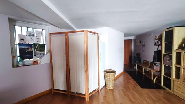 Studio till salu i León stad - 110 000 € (Ref: 9933755)