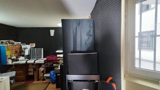 Studio till salu i León stad - 110 000 € (Ref: 9933755)