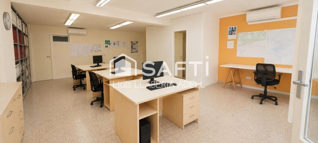 Office for sale in Tarragona city - € 149,900 (Ref: 9933758)