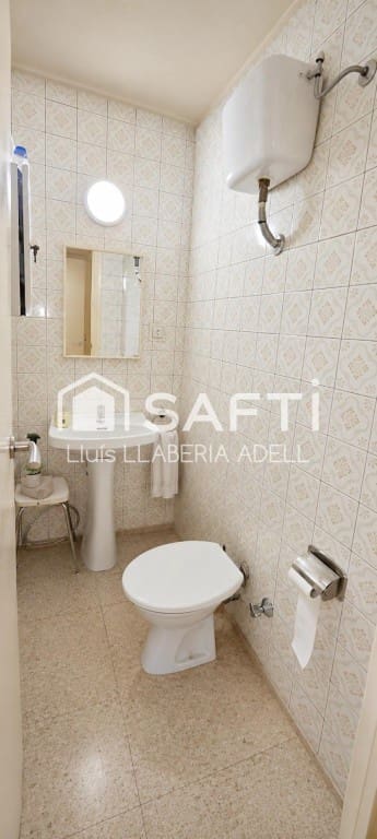 Office for sale in Tarragona city - € 149,900 (Ref: 9933758)
