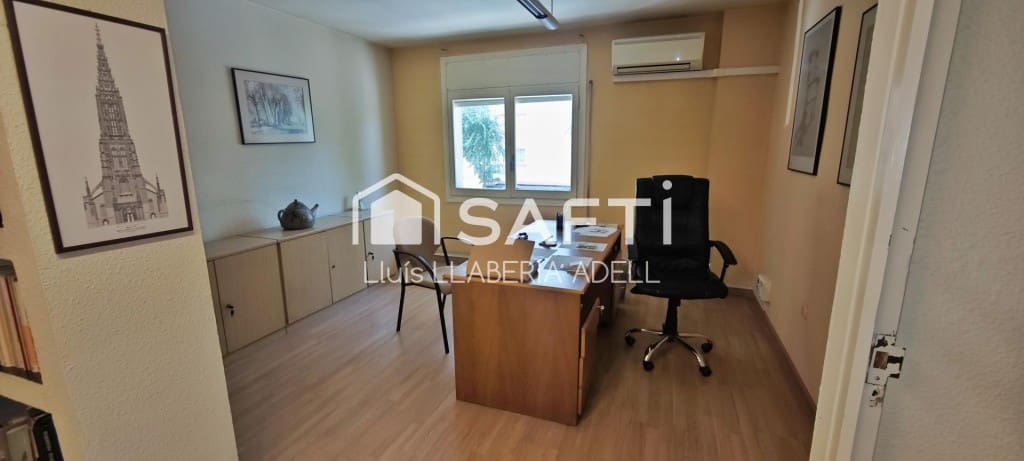 Office for sale in Tarragona city - € 149,900 (Ref: 9933758)