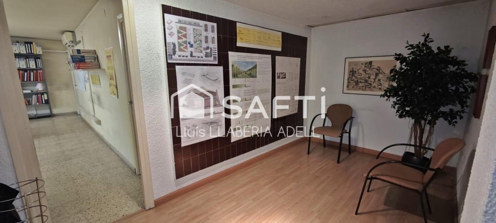Office for sale in Tarragona city - € 149,900 (Ref: 9933758)