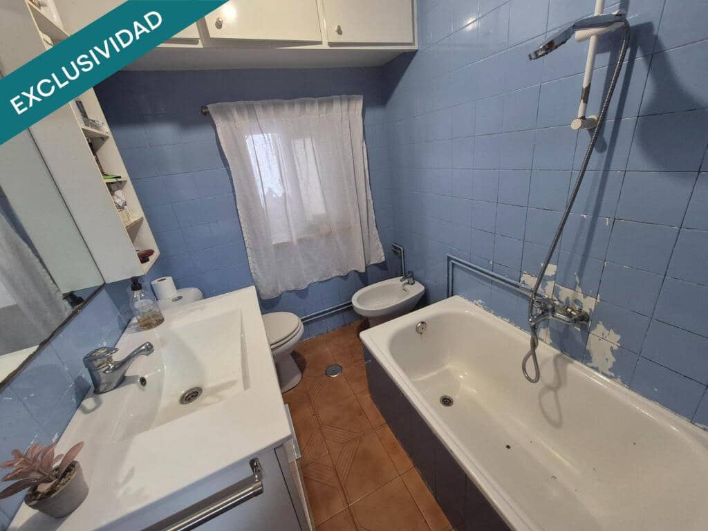 8 slaapkamer Villa te koop in Naron met garage - € 239.000 (Ref: 9933759)