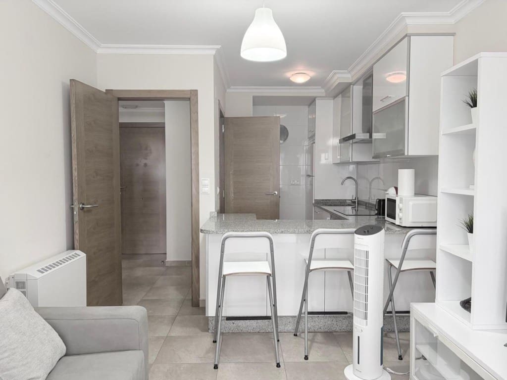 1 bedroom Apartment for sale in Sanxenxo with garage - € 250,000 (Ref: 9933760)