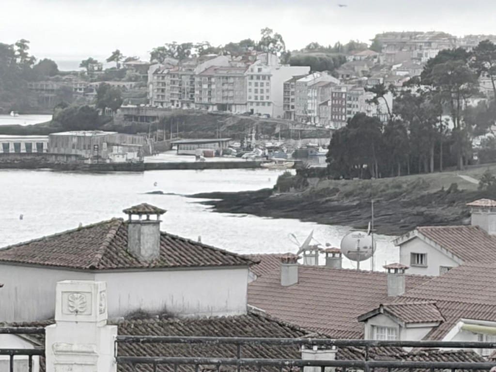 1 bedroom Apartment for sale in Sanxenxo with garage - € 250,000 (Ref: 9933760)