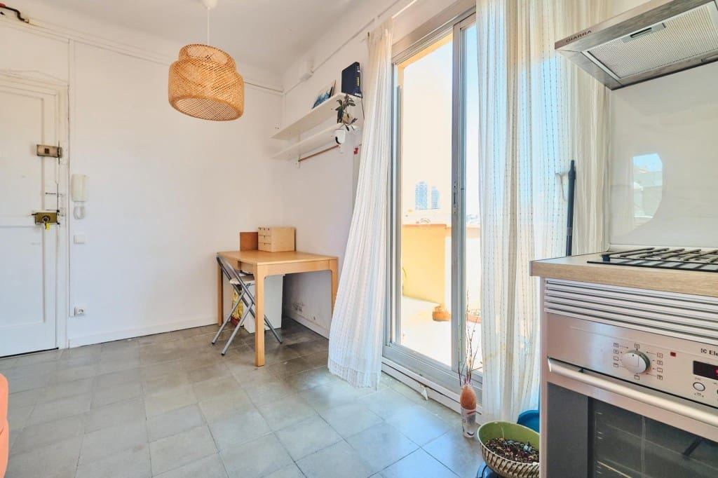 1 Zimmer Penthouse zu verkaufen in Barcelona Stadt - 225.000 € (Ref: 9937829)