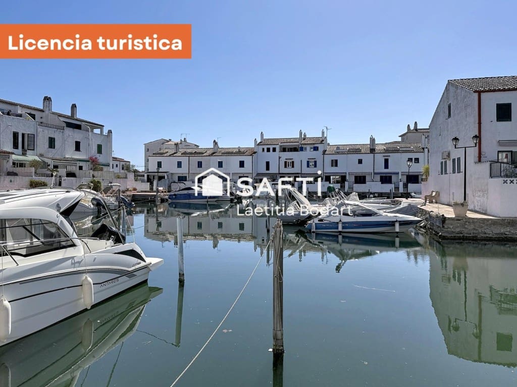 4 quarto Moradia em Banda para venda em Empuriabrava - 445 000 € (Ref: 9937830)