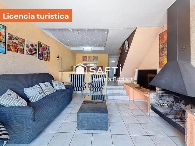 4 quarto Moradia em Banda para venda em Empuriabrava, Castelló d'Empúries - 445 000 € (Ref: 9937830)