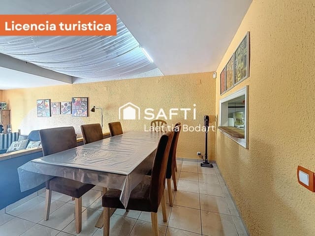 4 quarto Moradia em Banda para venda em Empuriabrava, Castelló d'Empúries - 445 000 € (Ref: 9937830)