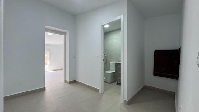 3 soveværelse Rækkehus til salg i Pinoso - € 127.995 (Ref: 9937834)