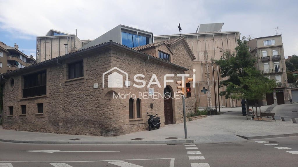 Office for sale in Manresa - € 475,000 (Ref: 9937836)