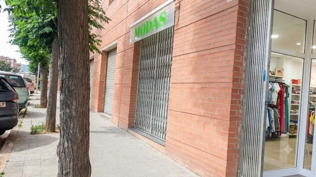 Komercyjne na sprzedaż w Martorell - 155 500 € (Ref: 9937837)