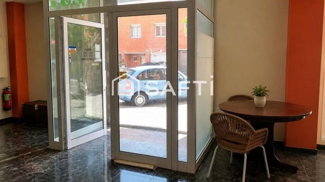 Local Comercial en Martorell en venta - 155.500 € (Ref: 9937837)