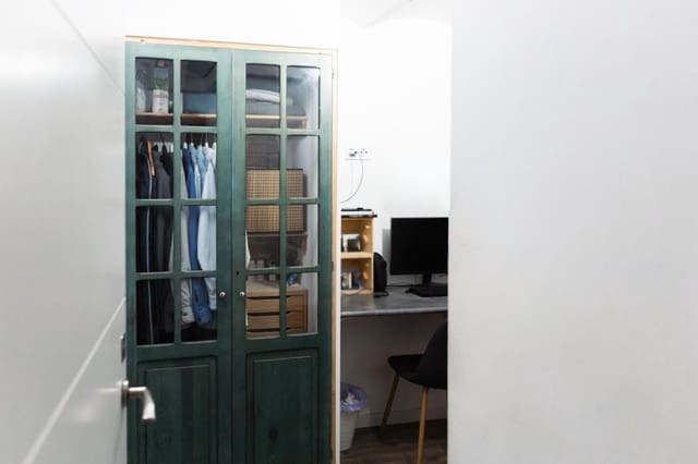 5 slaapkamer Flat te koop in El Poble Sec, Barcelona stad - € 420.000 (Ref: 9939633)