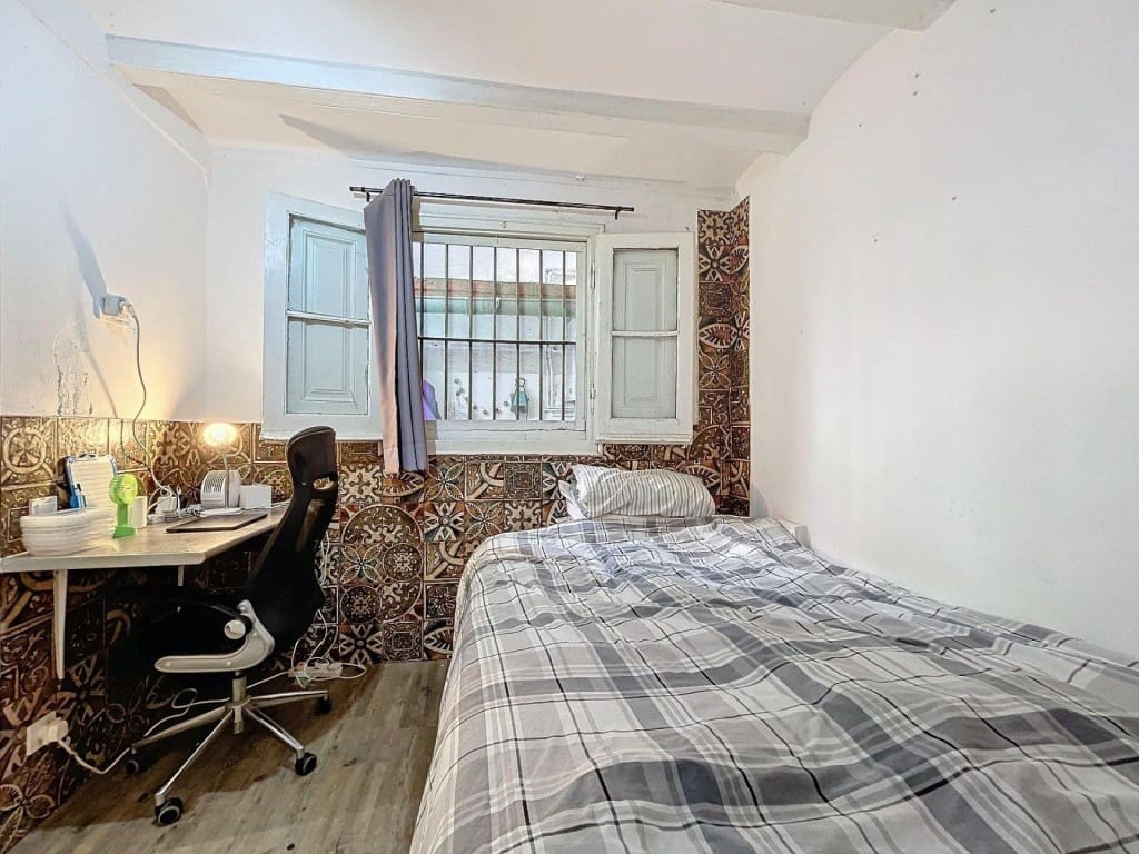 5 Zimmer Wohnung zu verkaufen in Barcelona Stadt - 420.000 € (Ref: 9939633)