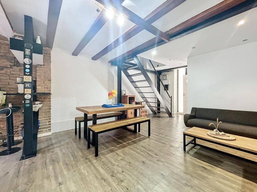 5 soveværelse Lejlighed til salg i Barcelona by - € 420.000 (Ref: 9939633)