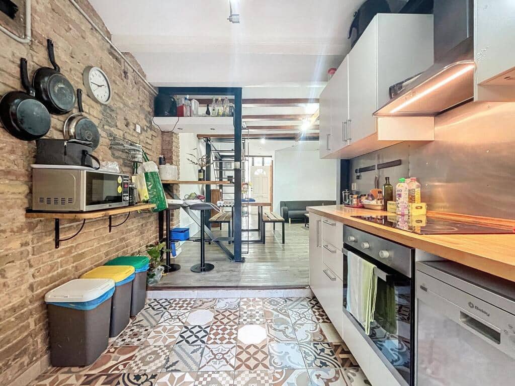 5 soveværelse Lejlighed til salg i Barcelona by - € 420.000 (Ref: 9939633)