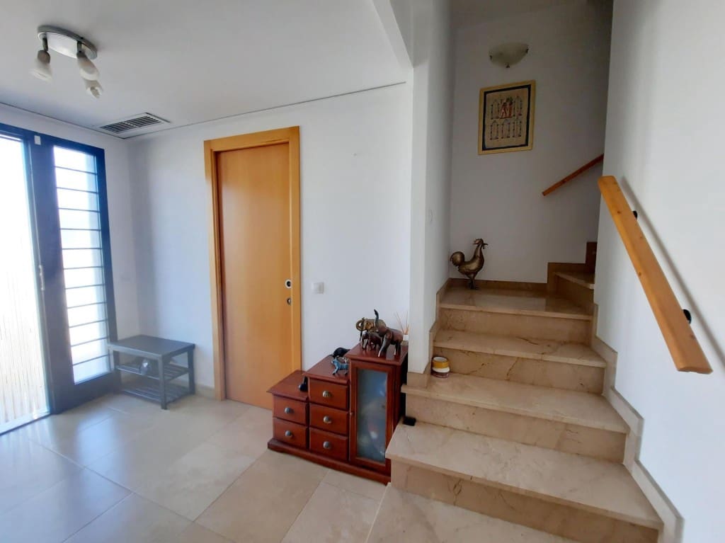 4 Zimmer Reihenhaus zu verkaufen in Sagunto / Sagunt mit Garage - 425.000 € (Ref: 9939634)