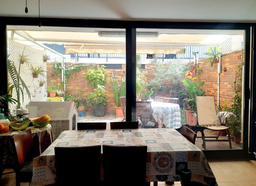 4 Zimmer Reihenhaus zu verkaufen in Sagunto / Sagunt mit Garage - 425.000 € (Ref: 9939634)