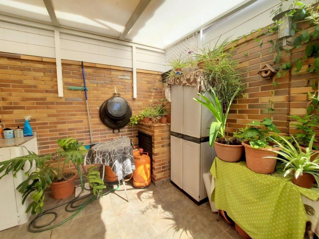 4 Zimmer Reihenhaus zu verkaufen in Sagunto / Sagunt mit Garage - 425.000 € (Ref: 9939634)