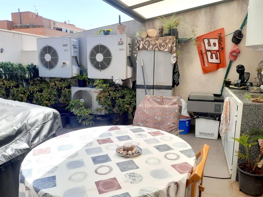 4 Zimmer Reihenhaus zu verkaufen in Sagunto / Sagunt mit Garage - 425.000 € (Ref: 9939634)