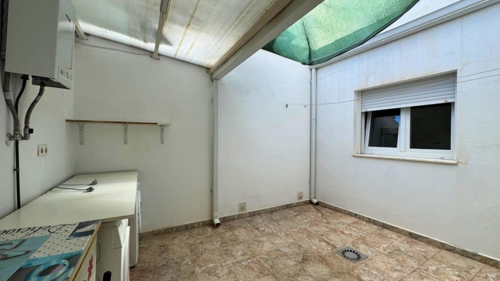 4 quarto Moradia em Banda para venda em Pinoso com garagem - 179 000 € (Ref: 9939637)