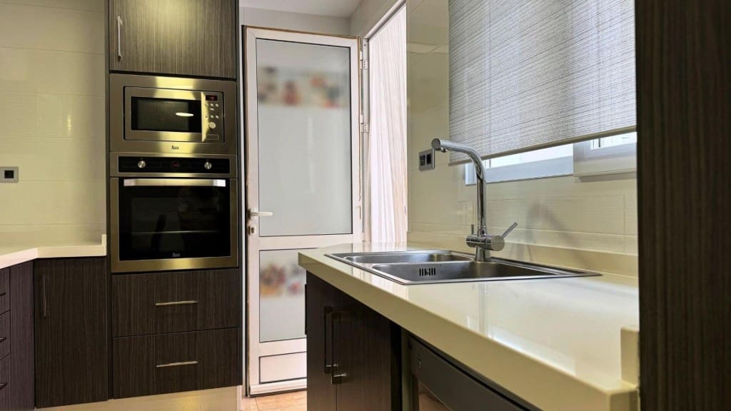 4 quarto Moradia em Banda para venda em Pinoso com garagem - 179 000 € (Ref: 9939637)