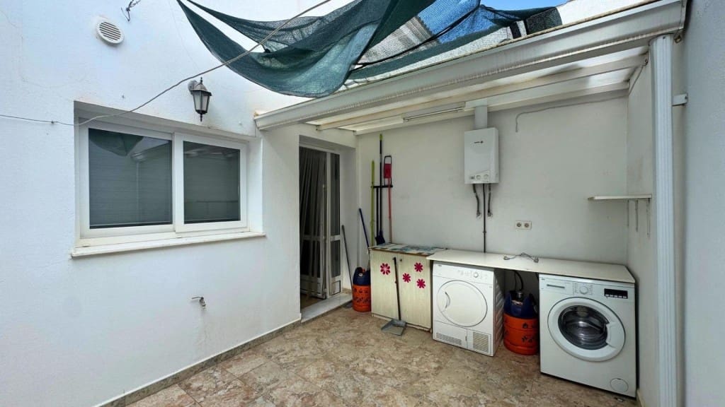 4 quarto Moradia em Banda para venda em Pinoso com garagem - 179 000 € (Ref: 9939637)