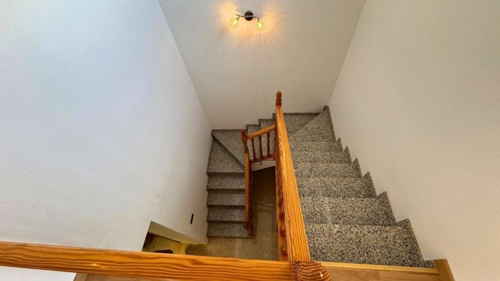 4 quarto Moradia em Banda para venda em Pinoso com garagem - 179 000 € (Ref: 9939637)