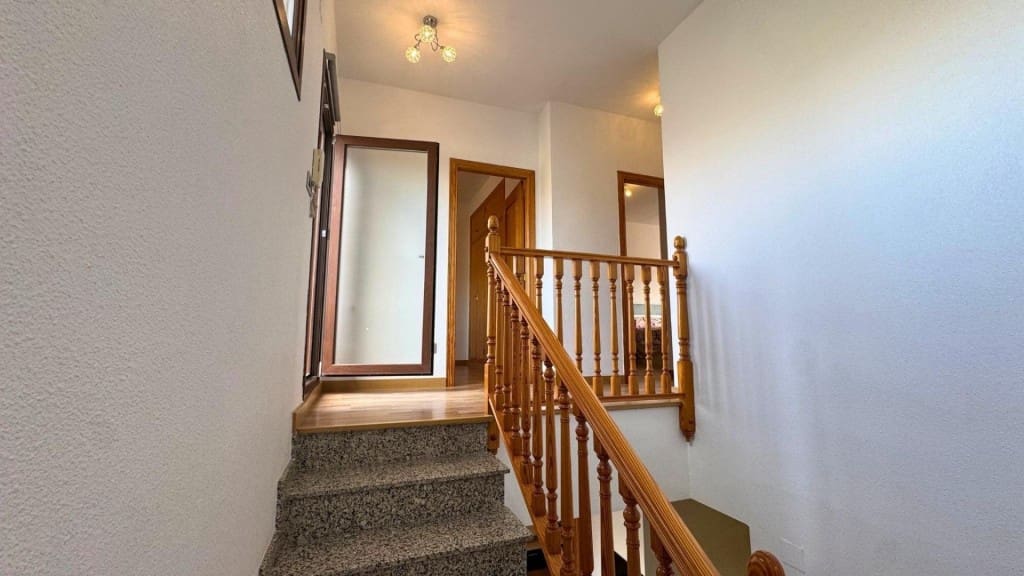 4 quarto Moradia em Banda para venda em Pinoso com garagem - 179 000 € (Ref: 9939637)