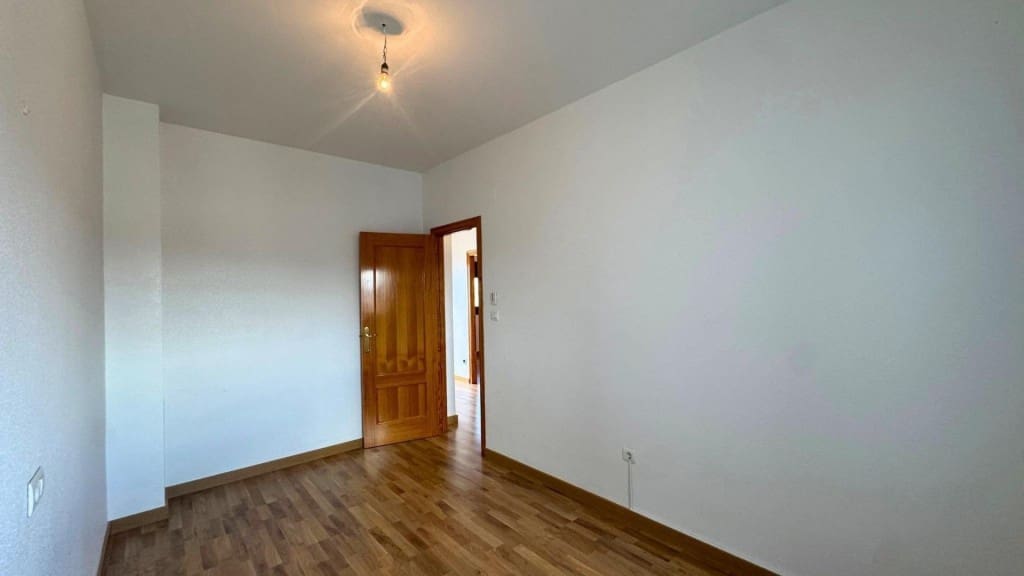 4 quarto Moradia em Banda para venda em Pinoso com garagem - 179 000 € (Ref: 9939637)