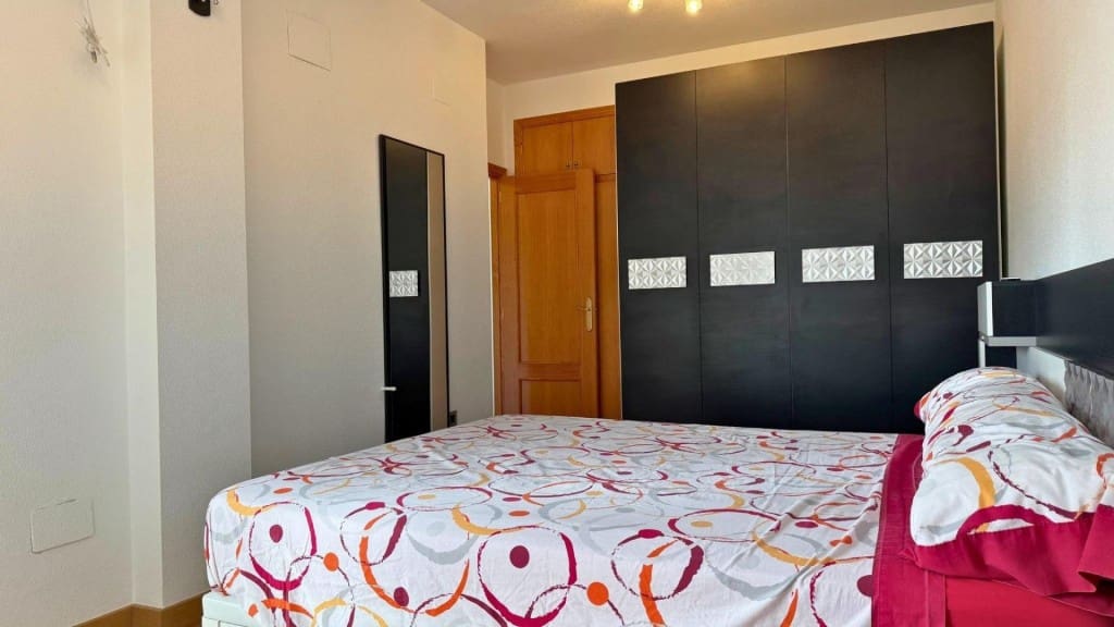 4 quarto Moradia em Banda para venda em Pinoso com garagem - 179 000 € (Ref: 9939637)