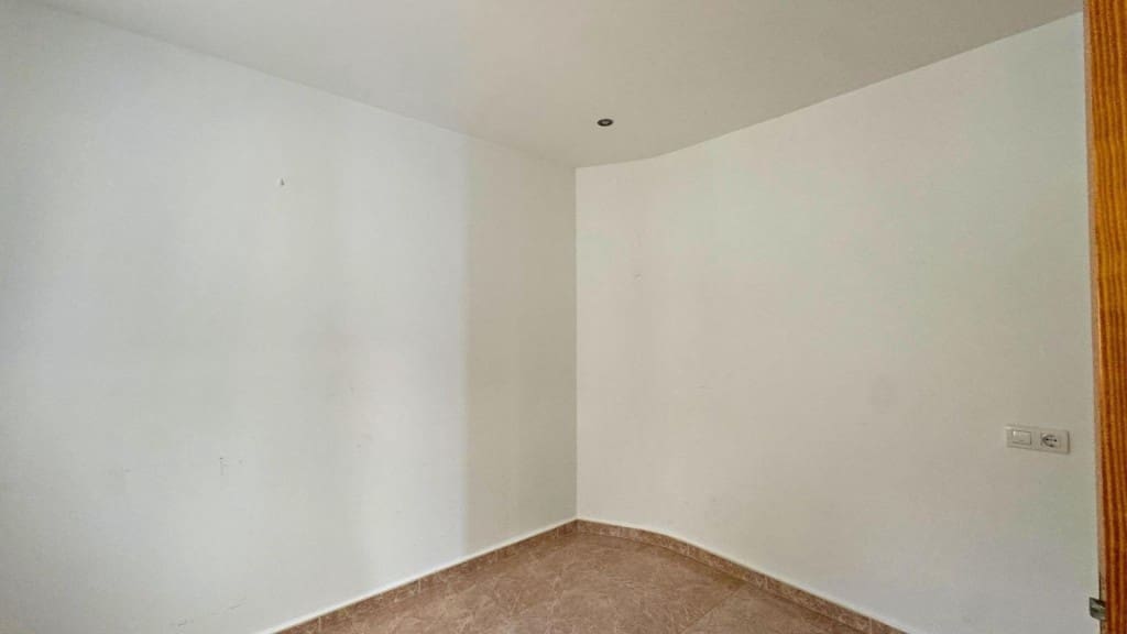 4 quarto Moradia em Banda para venda em Pinoso com garagem - 179 000 € (Ref: 9939637)