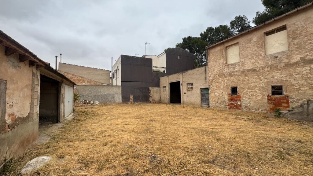 Bouwgrond te koop in Pinoso - € 210.000 (Ref: 9939638)