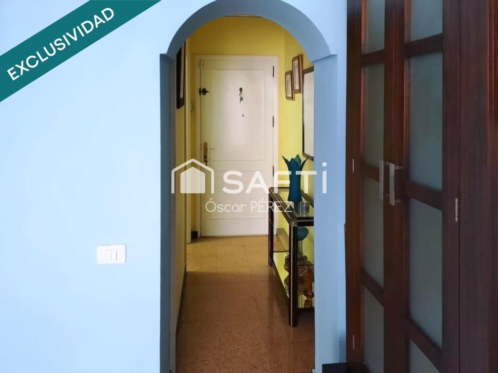 3 soveværelse Lejlighed til salg i Las Palmas de Gran Canaria - € 300.000 (Ref: 9939640)