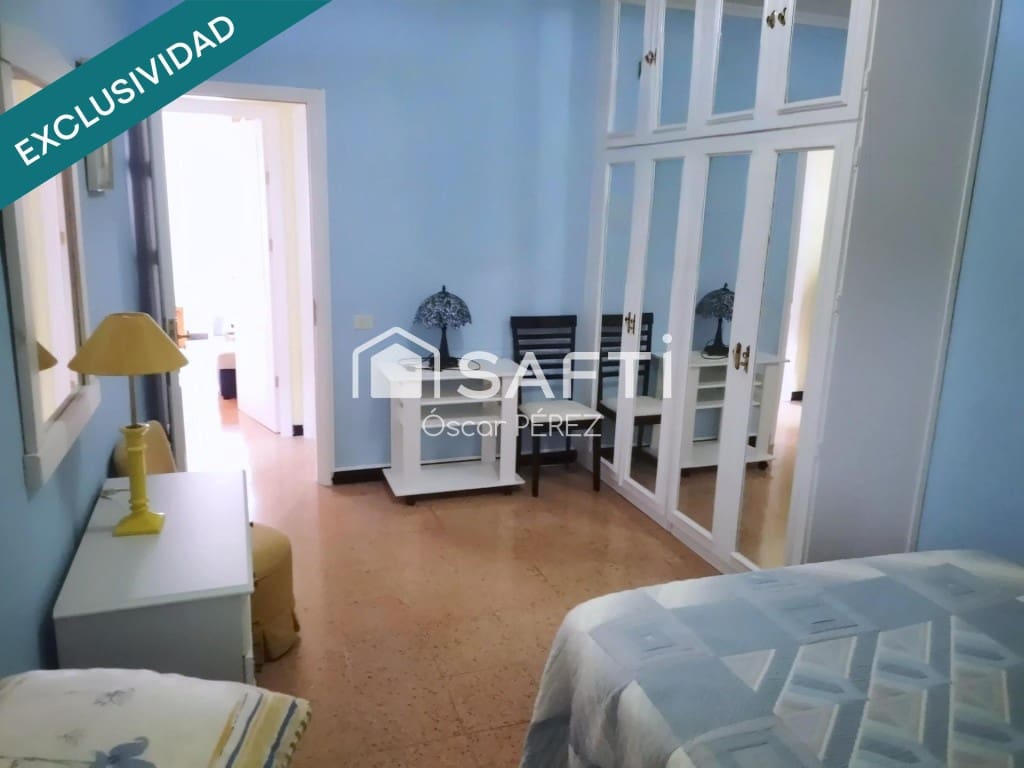 3 soveværelse Lejlighed til salg i Las Palmas de Gran Canaria - € 300.000 (Ref: 9939640)