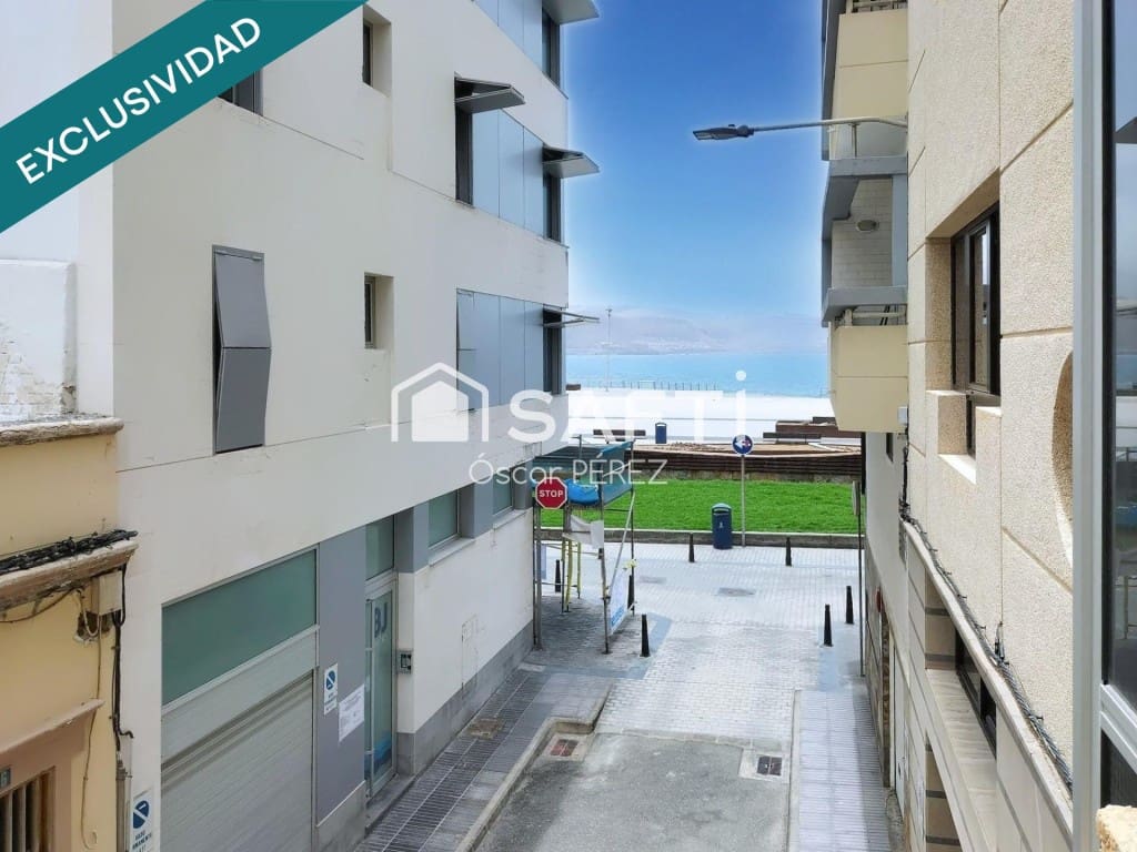 3 soveværelse Lejlighed til salg i Las Palmas de Gran Canaria - € 300.000 (Ref: 9939640)