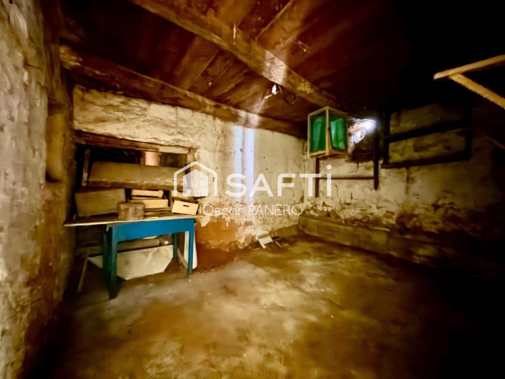 4 sypialnia Willa na sprzedaż w Valverde de la Virgen - 45 000 € (Ref: 9939641)