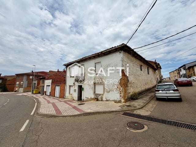 4 soveværelse Villa til salg i Valverde de la Virgen - € 45.000 (Ref: 9939641)