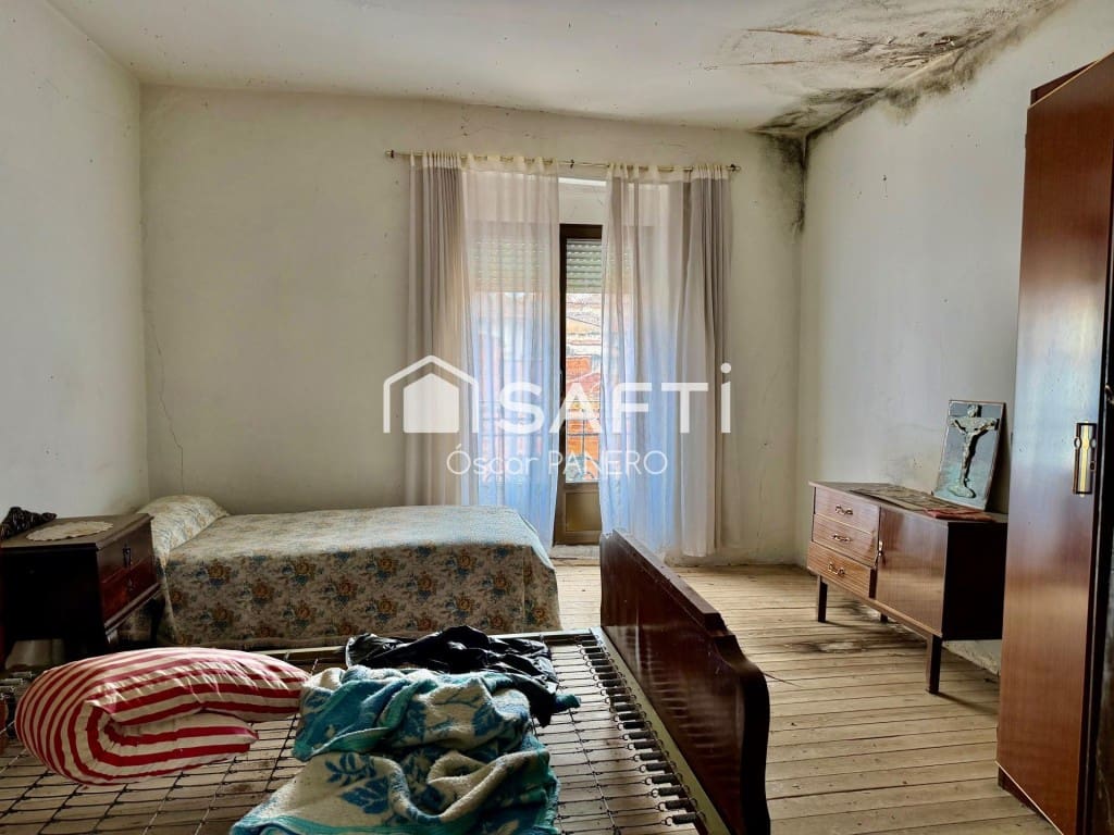 4 sypialnia Willa na sprzedaż w Valverde de la Virgen - 45 000 € (Ref: 9939641)