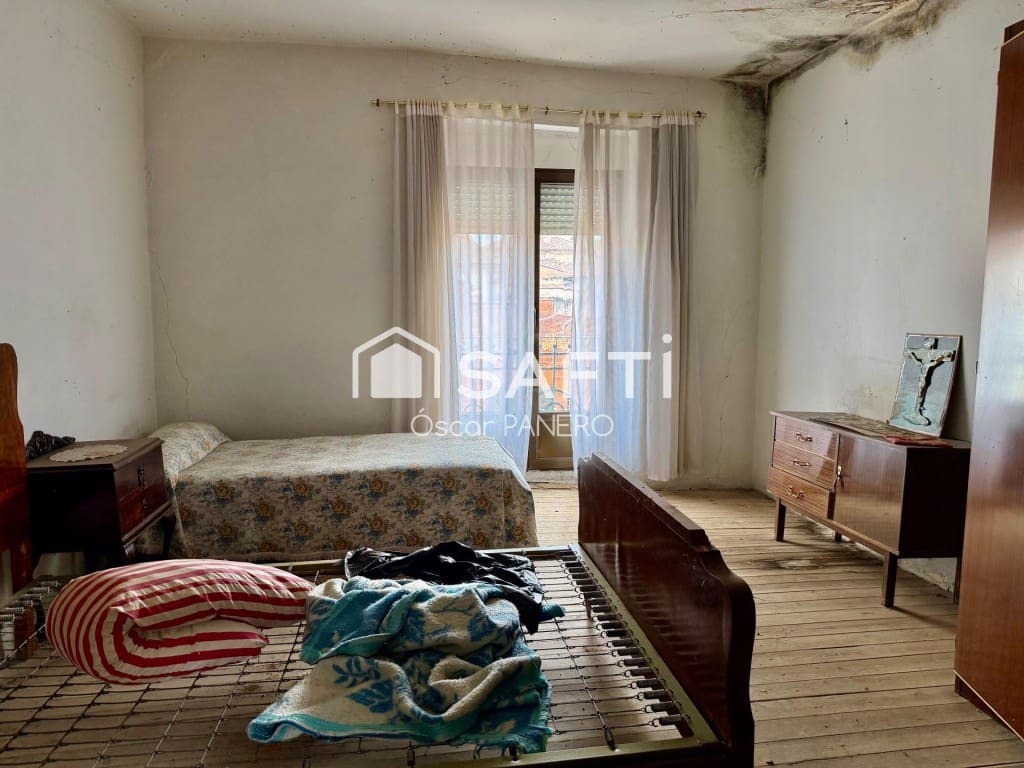 4 sypialnia Willa na sprzedaż w Valverde de la Virgen - 45 000 € (Ref: 9939641)