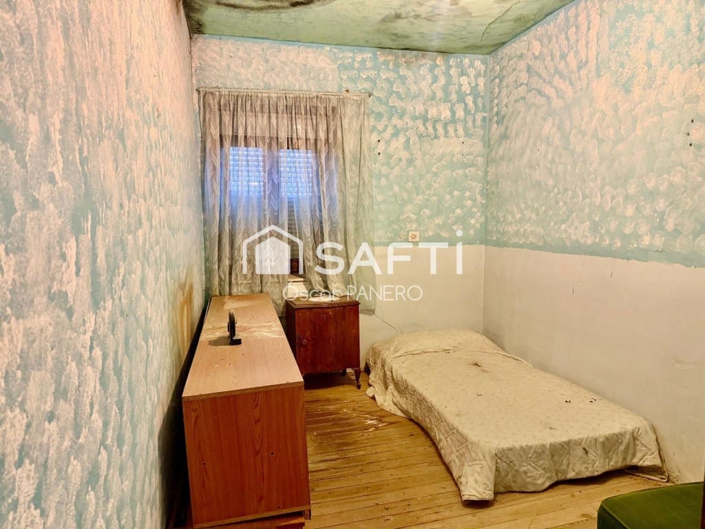 4 sypialnia Willa na sprzedaż w Valverde de la Virgen - 45 000 € (Ref: 9939641)